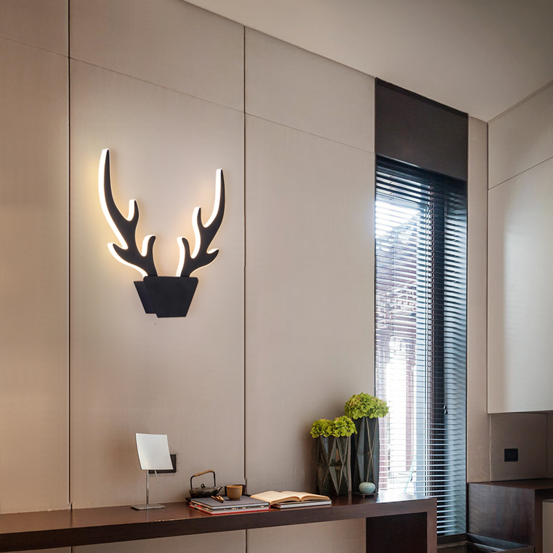 Lámpara de pared LED Zhongshan Art Deer Design con control inteligente para dormitorio